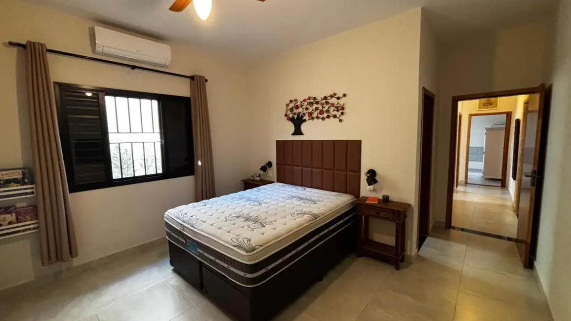 Foto 3 de Casa com 3 quartos à venda, 250m2 em Itupeva - SP