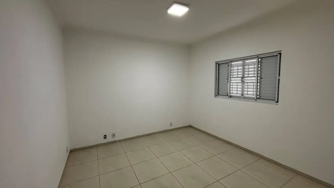 Foto 2 de Casa com 3 quartos para alugar, 250m2 em Itupeva - SP