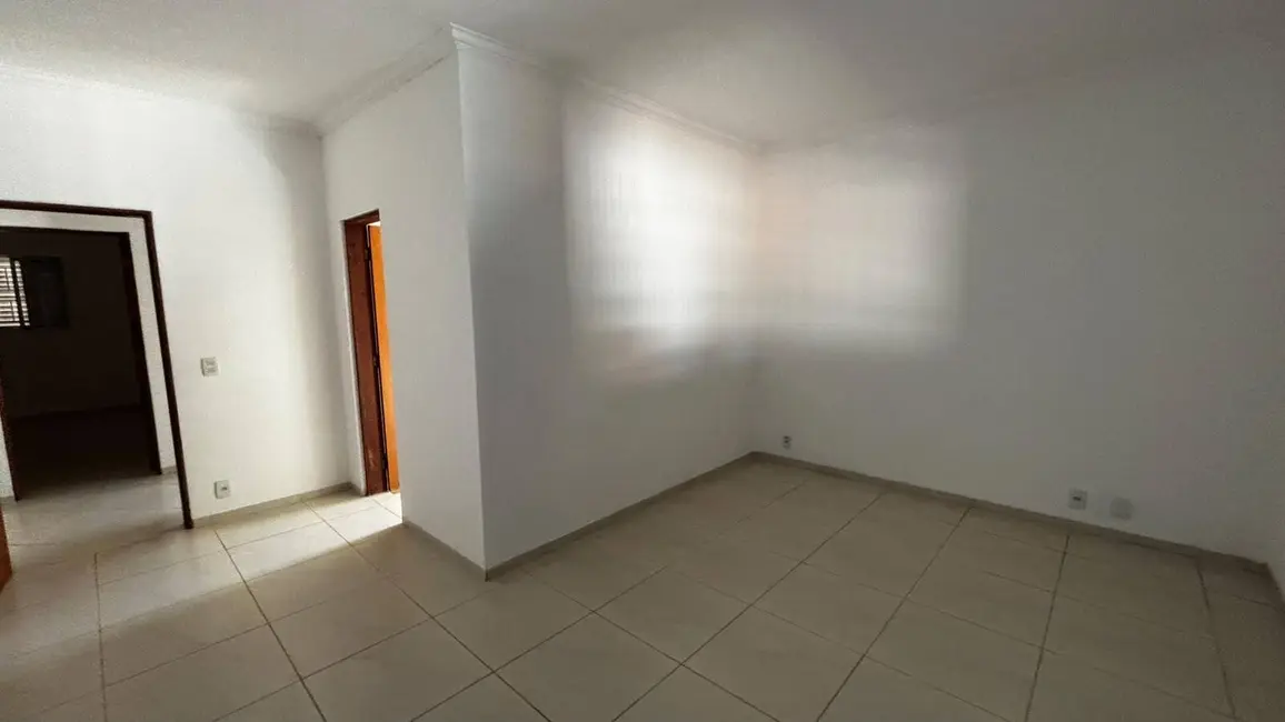 Foto 5 de Casa com 3 quartos para alugar, 250m2 em Itupeva - SP