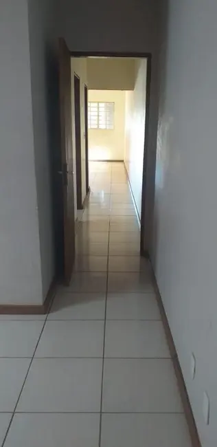 Casa com 2 quartos à venda e para alugar em Vila São Francisco, Bauru - SP - imagem 6 Foto 6 de Casa com 2 quartos à venda e para alugar em Vila São Francisco, Bauru - SP