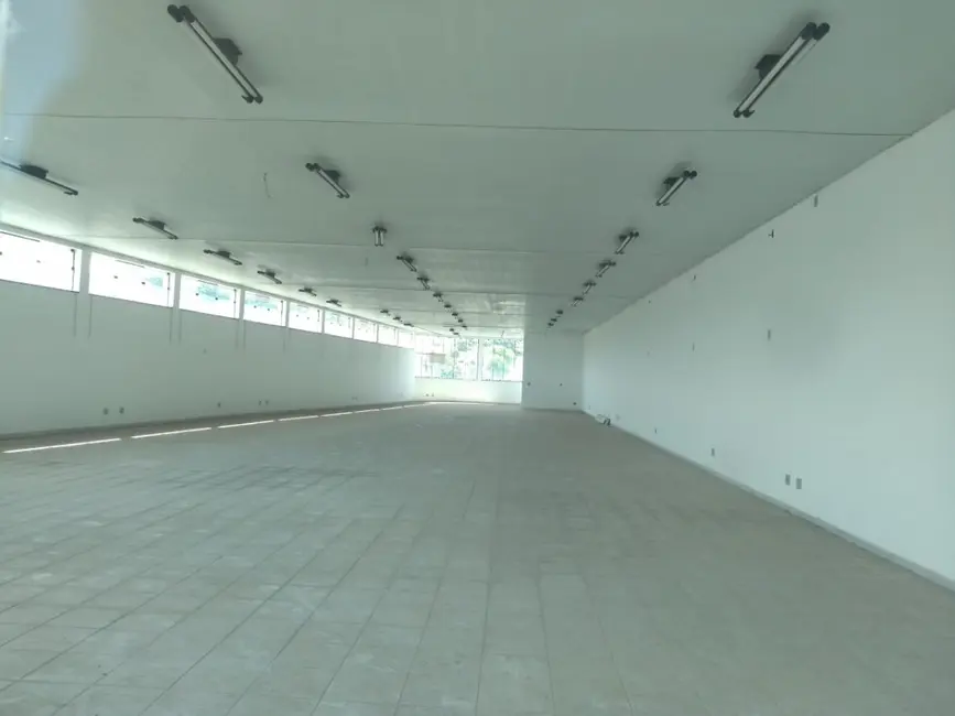 Sala Comercial para alugar, 440m2 em Vila Vergueiro, Bauru - SP - imagem 3 Foto 3 de Sala Comercial para alugar, 440m2 em Vila Vergueiro, Bauru - SP