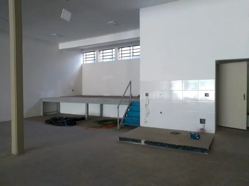 Sala Comercial para alugar, 400m2 em Centro, Bauru - SP - imagem 9 Foto 9 de Sala Comercial para alugar, 400m2 em Centro, Bauru - SP