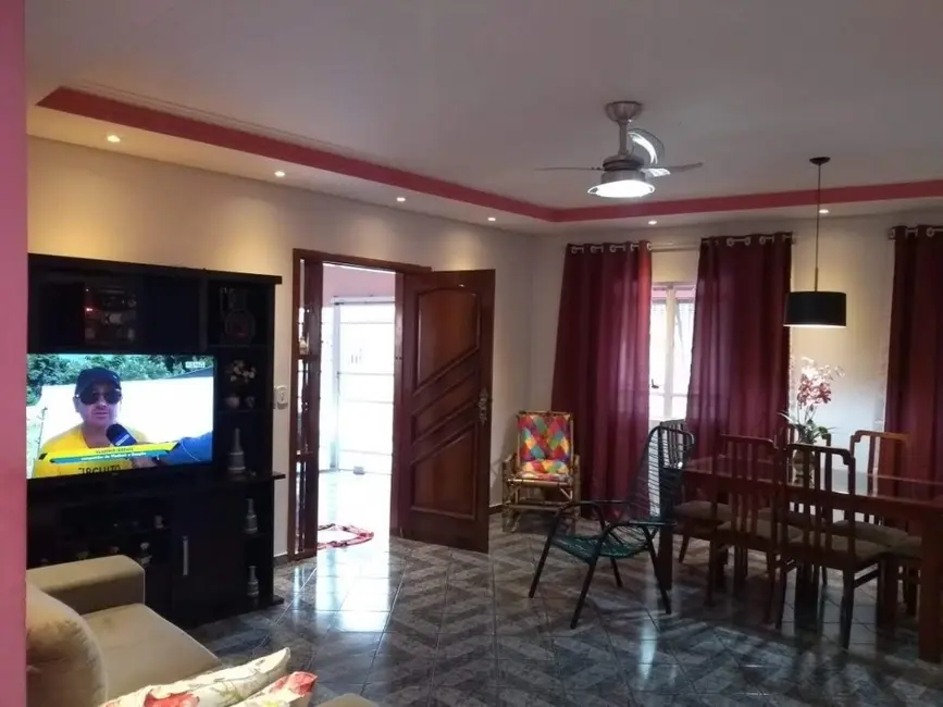 Casa com 3 quartos à venda em Núcleo Habitacional Vereador Edson Francisco da Silva, Bauru - SP - imagem 4 Foto 4 de Casa com 3 quartos à venda em Núcleo Habitacional Vereador Edson Francisco da Silva, Bauru - SP