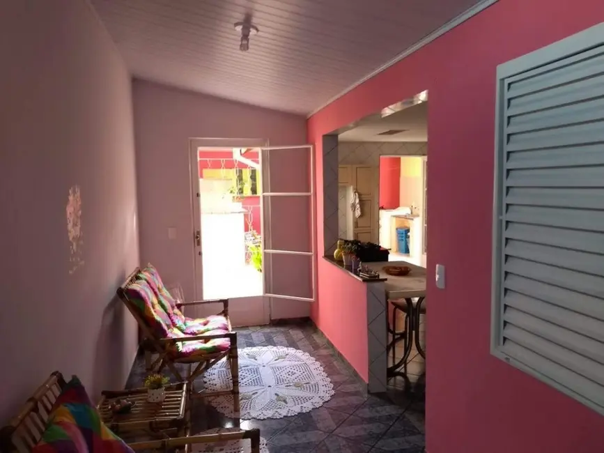 Casa com 3 quartos à venda em Núcleo Habitacional Vereador Edson Francisco da Silva, Bauru - SP - imagem 9 Foto 9 de Casa com 3 quartos à venda em Núcleo Habitacional Vereador Edson Francisco da Silva, Bauru - SP