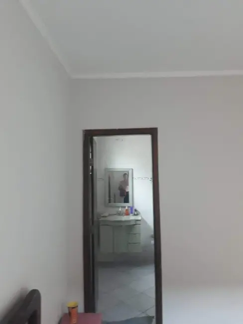 Casa com 4 quartos para alugar em Jardim América, Bauru - SP - imagem 7 Foto 7 de Casa com 4 quartos para alugar em Jardim América, Bauru - SP