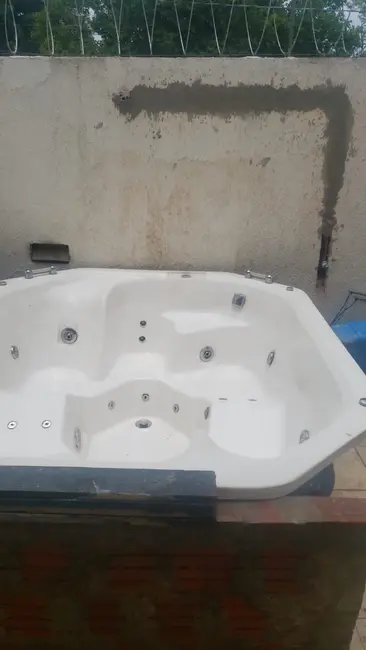 Foto 2 de Casa com 4 quartos para alugar em Jardim América, Bauru - SP