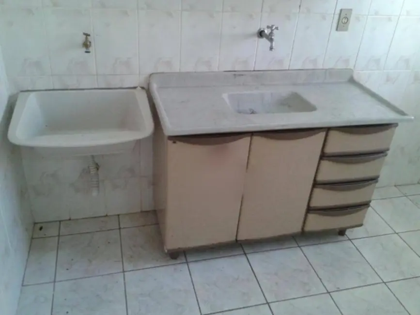 Kitnet com 1 quarto para alugar, 30m2 em Jardim Colonial, Bauru - SP - imagem 9 Foto 9 de Kitnet com 1 quarto para alugar, 30m2 em Jardim Colonial, Bauru - SP