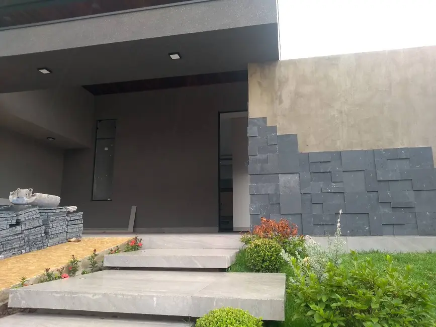 Foto 2 de Casa com 3 quartos à venda, 360m2 em Vila Aviação, Bauru - SP