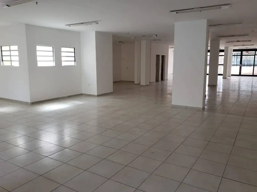 Sala Comercial para alugar, 400m2 em Vila Nova Cidade Universitária, Bauru - SP - imagem 3 Foto 3 de Sala Comercial para alugar, 400m2 em Vila Nova Cidade Universitária, Bauru - SP