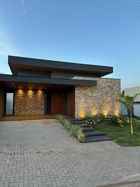 Casa com 3 quartos à venda e para alugar em Bauru - SP - imagem 3 Foto 3 de Casa com 3 quartos à venda e para alugar em Bauru - SP