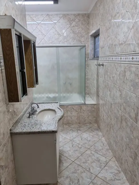 Casa com 3 quartos para alugar, 237m2 em Vila Mariana, Bauru - SP - imagem 8 Foto 8 de Casa com 3 quartos para alugar, 237m2 em Vila Mariana, Bauru - SP