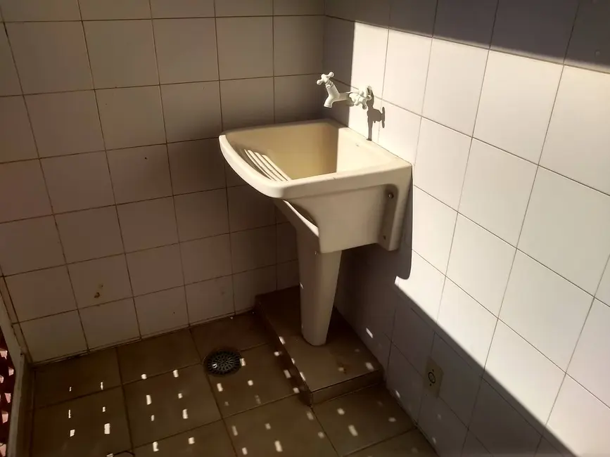 Apartamento com 1 quarto para alugar, 41m2 em Vila Santo Antônio, Bauru - SP - imagem 5 Foto 5 de Apartamento com 1 quarto para alugar, 41m2 em Vila Santo Antônio, Bauru - SP