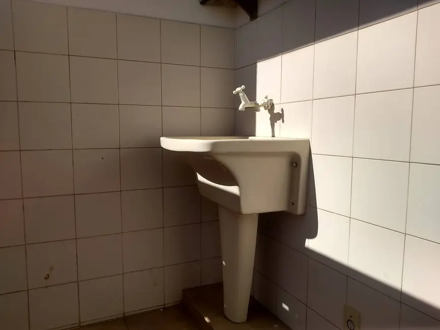 Apartamento com 1 quarto para alugar, 41m2 em Vila Santo Antônio, Bauru - SP - imagem 4 Foto 4 de Apartamento com 1 quarto para alugar, 41m2 em Vila Santo Antônio, Bauru - SP