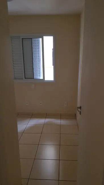 Apartamento com 2 quartos para alugar, 50m2 em Jardim Samburá, Bauru - SP - imagem 3 Foto 3 de Apartamento com 2 quartos para alugar, 50m2 em Jardim Samburá, Bauru - SP