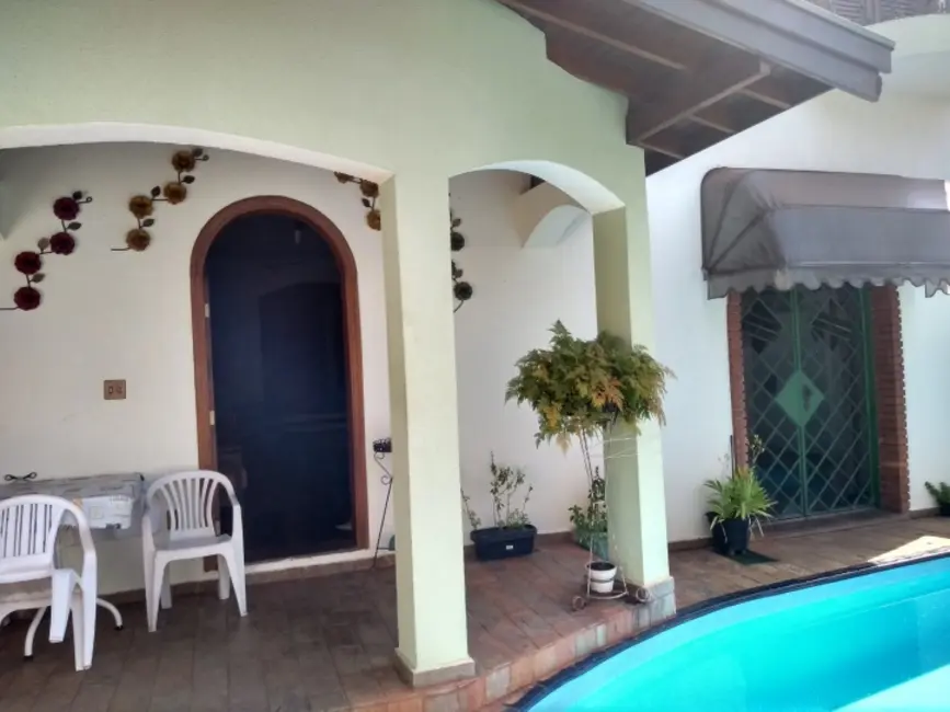 Foto 1 de Casa com 6 quartos à venda, 360m2 em Jardim Panorama, Bauru - SP