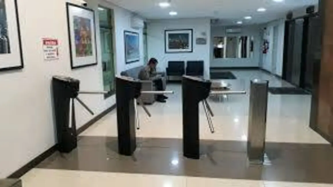 Foto 3 de Sala Comercial para alugar, 38m2 em Parque Jardim Europa, Bauru - SP