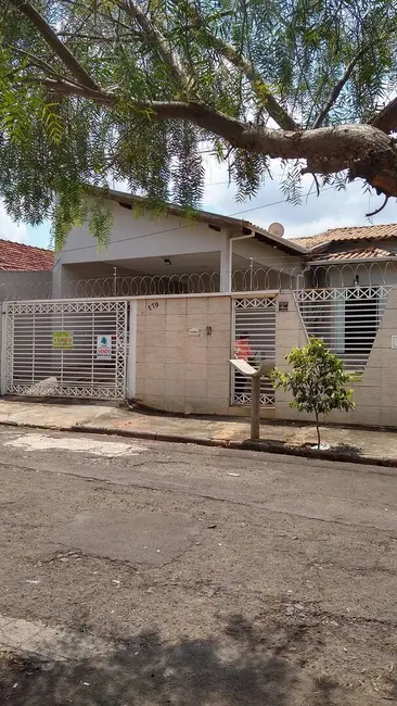 Foto 1 de Casa com 3 quartos à venda, 315m2 em Vila Camargo, Bauru - SP