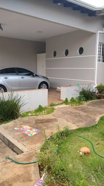 Foto 3 de Casa com 3 quartos à venda, 315m2 em Vila Camargo, Bauru - SP