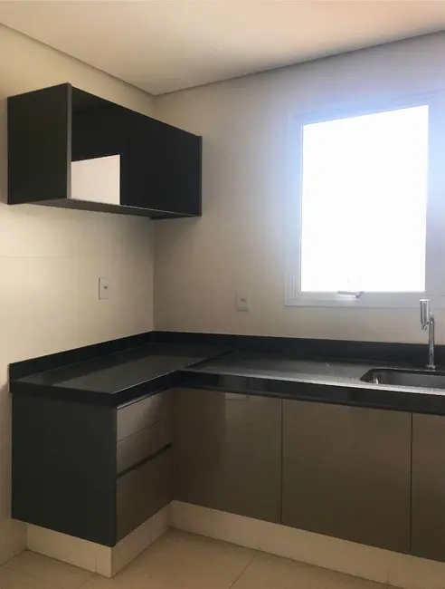 Apartamento com 4 quartos à venda e para alugar, 390m2 em Jardim América, Bauru - SP - imagem 4 Foto 4 de Apartamento com 4 quartos à venda e para alugar, 390m2 em Jardim América, Bauru - SP