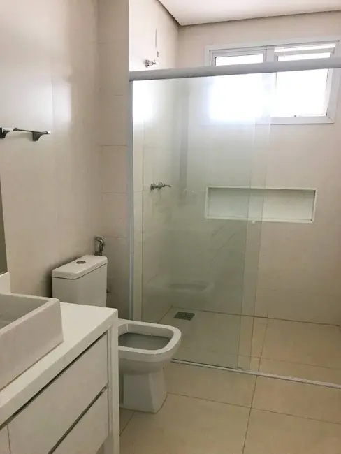 Apartamento com 4 quartos à venda e para alugar, 390m2 em Jardim América, Bauru - SP - imagem 9 Foto 9 de Apartamento com 4 quartos à venda e para alugar, 390m2 em Jardim América, Bauru - SP