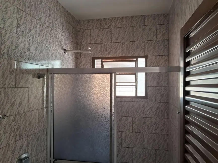 Casa com 1 quarto para alugar em Cidade Jardim, Bauru - SP - imagem 8 Foto 8 de Casa com 1 quarto para alugar em Cidade Jardim, Bauru - SP