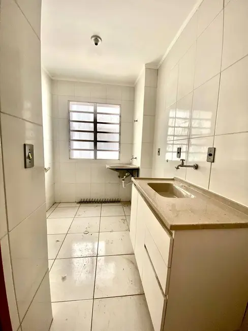 Apartamento com 2 quartos para alugar em Jardim Dona Lili, Bauru - SP - imagem 8 Foto 8 de Apartamento com 2 quartos para alugar em Jardim Dona Lili, Bauru - SP