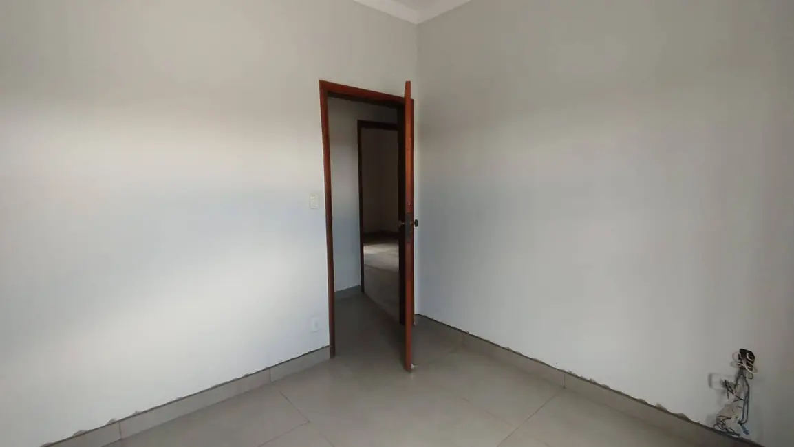 Casa com 3 quartos à venda e para alugar, 250m2 em Jardim América, Bauru - SP - imagem 7 Foto 7 de Casa com 3 quartos à venda e para alugar, 250m2 em Jardim América, Bauru - SP