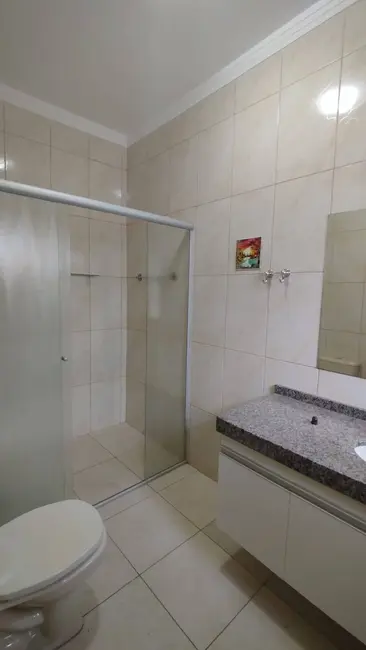 Casa com 3 quartos à venda e para alugar, 250m2 em Jardim América, Bauru - SP - imagem 5 Foto 5 de Casa com 3 quartos à venda e para alugar, 250m2 em Jardim América, Bauru - SP