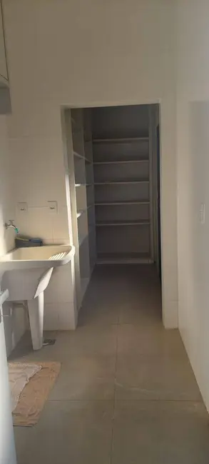 Casa com 3 quartos à venda, 420m2 em Bauru - SP - imagem 4 Foto 4 de Casa com 3 quartos à venda, 420m2 em Bauru - SP