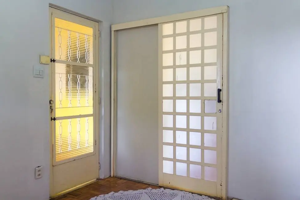 Foto 3 de Casa com 5 quartos à venda, 245m2 em Núcleo Residencial Presidente Geisel, Bauru - SP