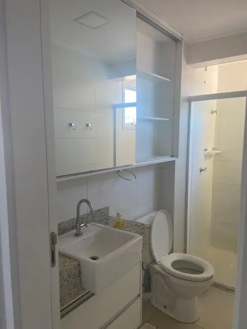 Foto 2 de Apartamento com 2 quartos para alugar, 52m2 em Jardim Brasil, Bauru - SP