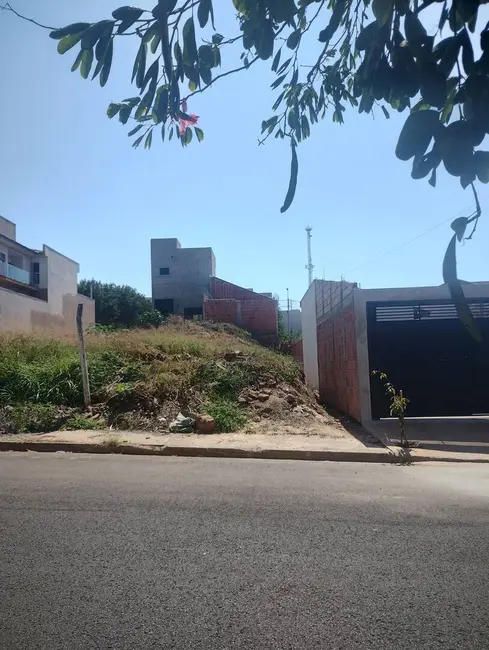 Foto 1 de Terreno / Lote à venda, 125m2 em Bauru - SP