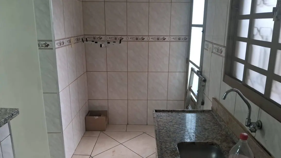 Casa com 2 quartos à venda e para alugar em Jardim Fonte do Castelo, Bauru - SP - imagem 6 Foto 6 de Casa com 2 quartos à venda e para alugar em Jardim Fonte do Castelo, Bauru - SP