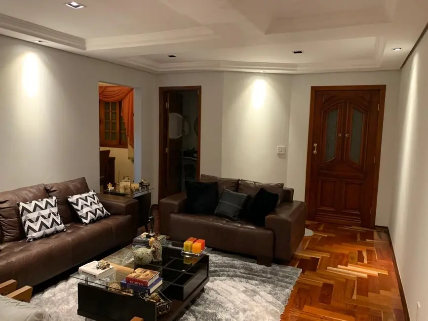 Casa com 5 quartos à venda, 390m2 em Vila Serrão, Bauru - SP - imagem 4 Foto 4 de Casa com 5 quartos à venda, 390m2 em Vila Serrão, Bauru - SP