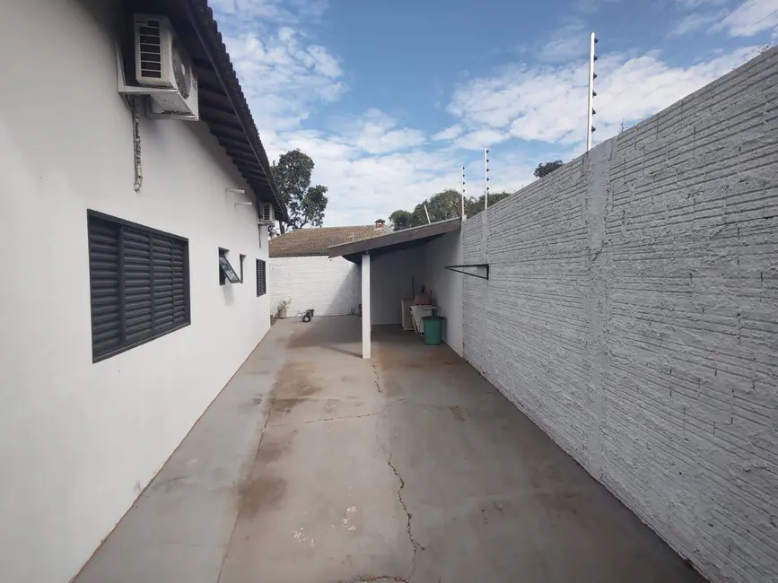 Foto 5 de Chácara com 2 quartos à venda, 1187m2 em Vale do Igapó, Bauru - SP