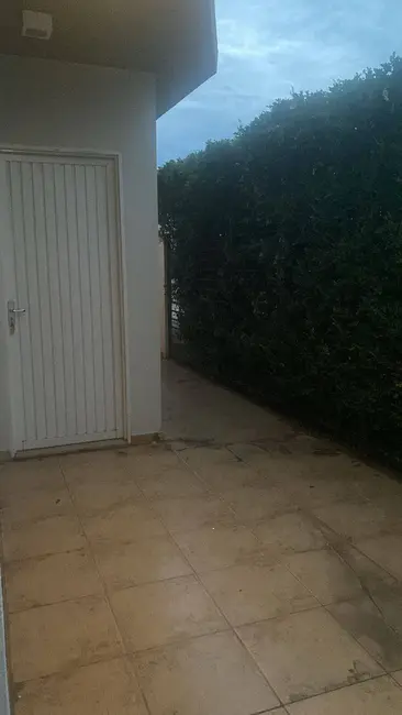 Foto 2 de Casa com 2 quartos para alugar em Vila São João da Boa Vista, Bauru - SP