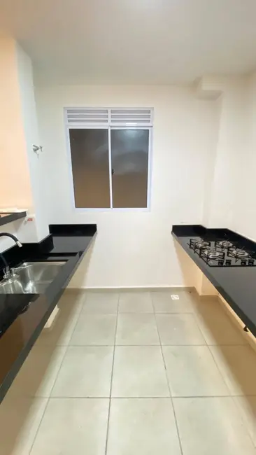 Foto 2 de Apartamento com 2 quartos à venda e para alugar, 47m2 em Parque Viaduto, Bauru - SP