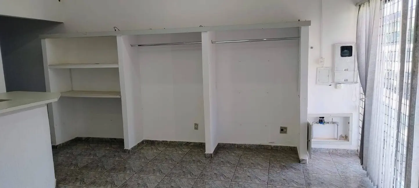 Sala Comercial à venda, 341m2 em Vila Quaggio, Bauru - SP - imagem 6 Foto 6 de Sala Comercial à venda, 341m2 em Vila Quaggio, Bauru - SP