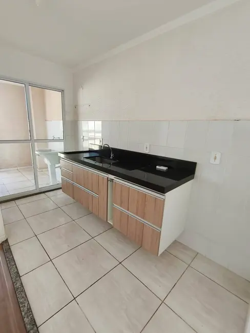 Foto 2 de Apartamento com 2 quartos à venda em Parque São João, Bauru - SP