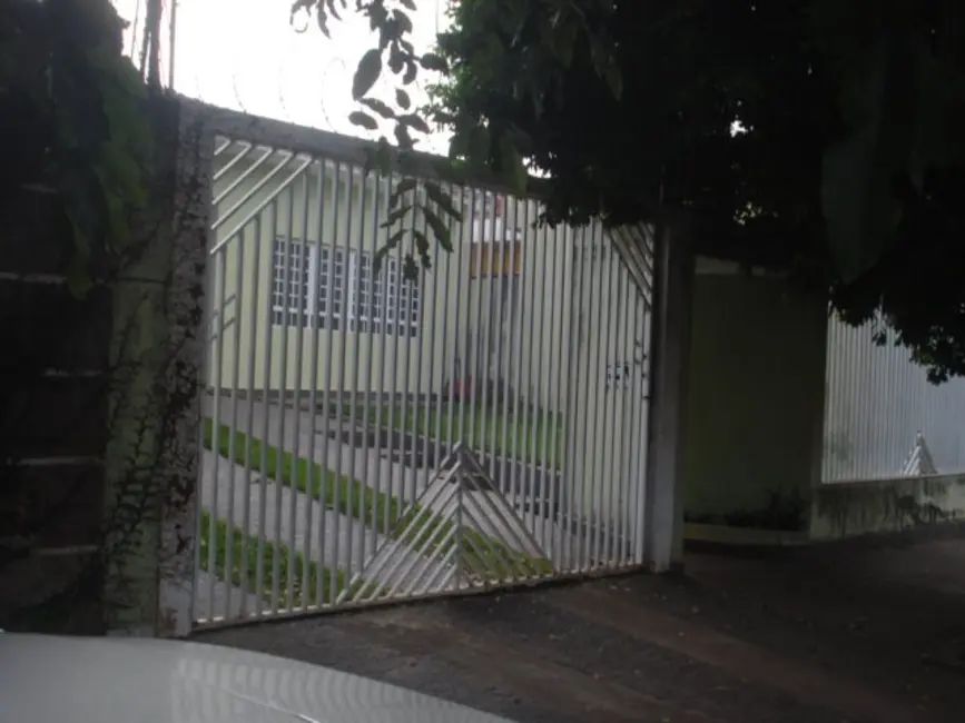 Foto 2 de Casa com 3 quartos à venda em Jardim Aeroporto, Bauru - SP