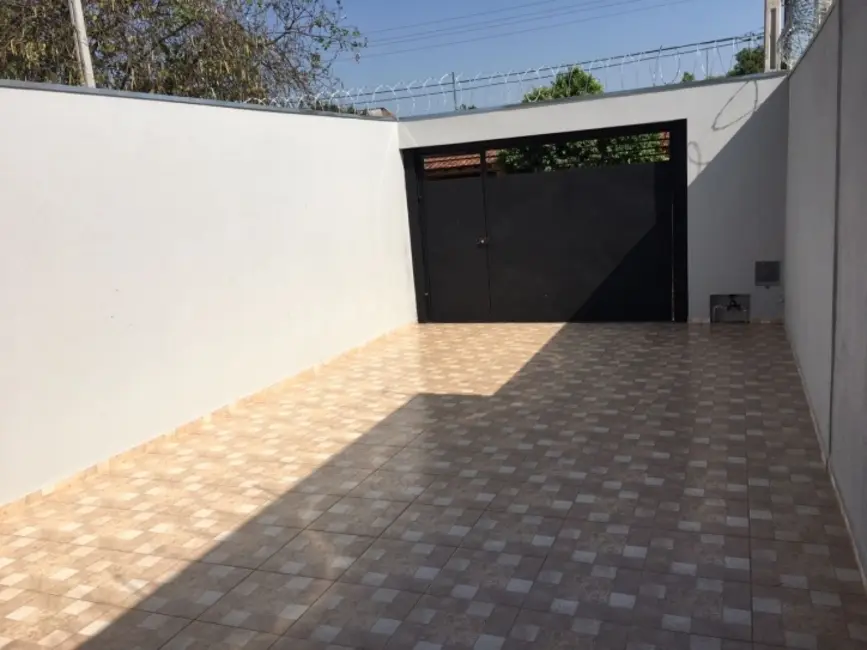 Foto 2 de Casa com 2 quartos à venda, 62m2 em Vila Dutra, Bauru - SP