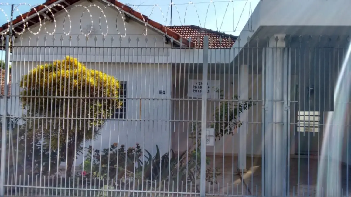 Foto 1 de Casa com 2 quartos à venda, 300m2 em Jardim Bela Vista, Bauru - SP