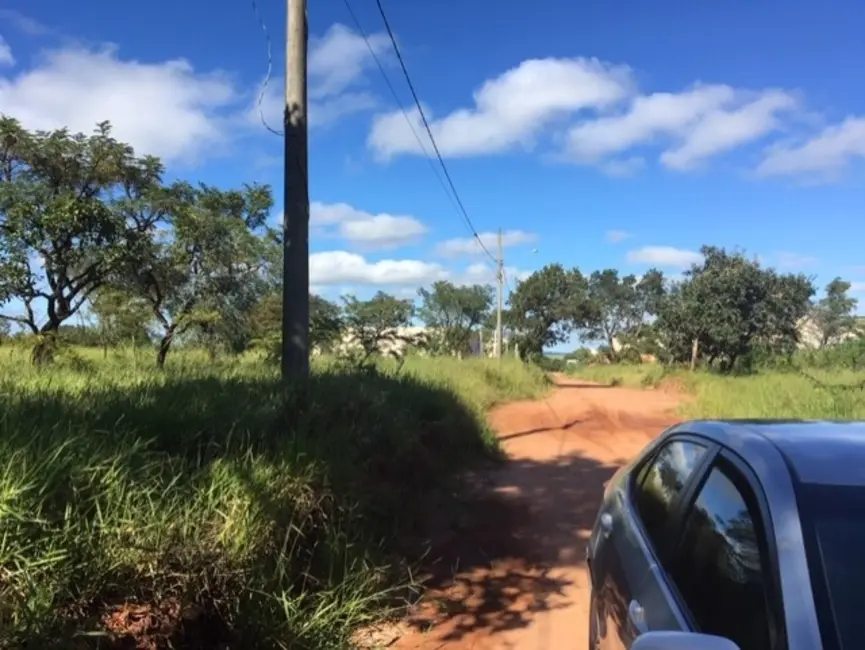 Foto 1 de Terreno / Lote à venda, 500m2 em Jardim Mary, Bauru - SP