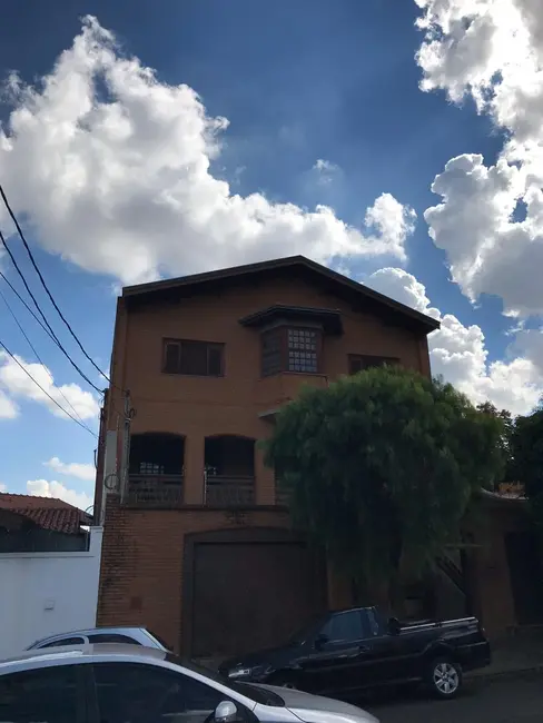 Foto 1 de Casa com 5 quartos à venda e para alugar, 250m2 em Jardim Paulista, Bauru - SP
