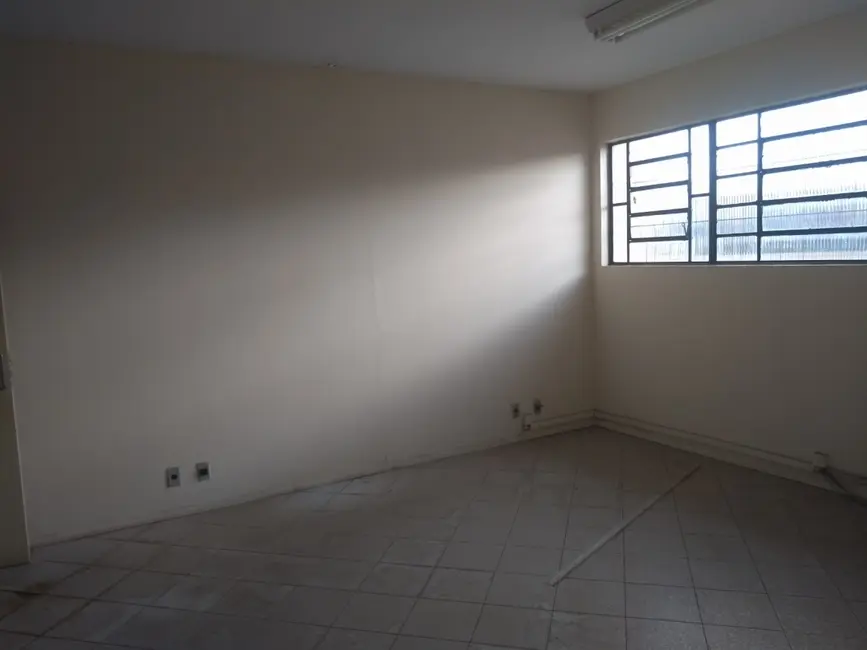 Sala Comercial para alugar, 474m2 em Centro, Bauru - SP - imagem 9 Foto 9 de Sala Comercial para alugar, 474m2 em Centro, Bauru - SP