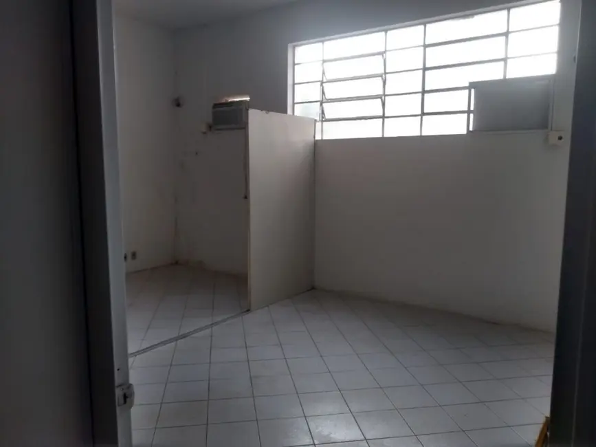 Foto 2 de Sala Comercial para alugar, 647m2 em Vila Santo Antônio, Bauru - SP