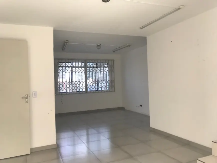 Sobrado com 3 quartos à venda, 119m2 em Fanny, Curitiba - PR - imagem 5 Foto 5 de Sobrado com 3 quartos à venda, 119m2 em Fanny, Curitiba - PR