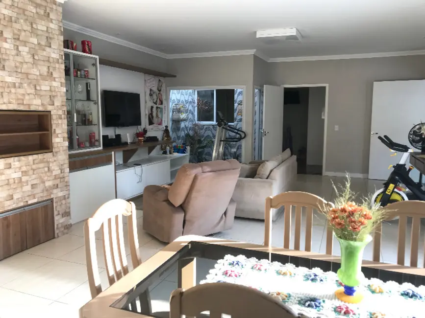 Foto 5 de Casa com 5 quartos à venda, 315m2 em Fanny, Curitiba - PR
