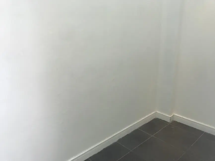 Loja para alugar, 30m2 em Novo Mundo, Curitiba - PR - imagem 6 Foto 6 de Loja para alugar, 30m2 em Novo Mundo, Curitiba - PR