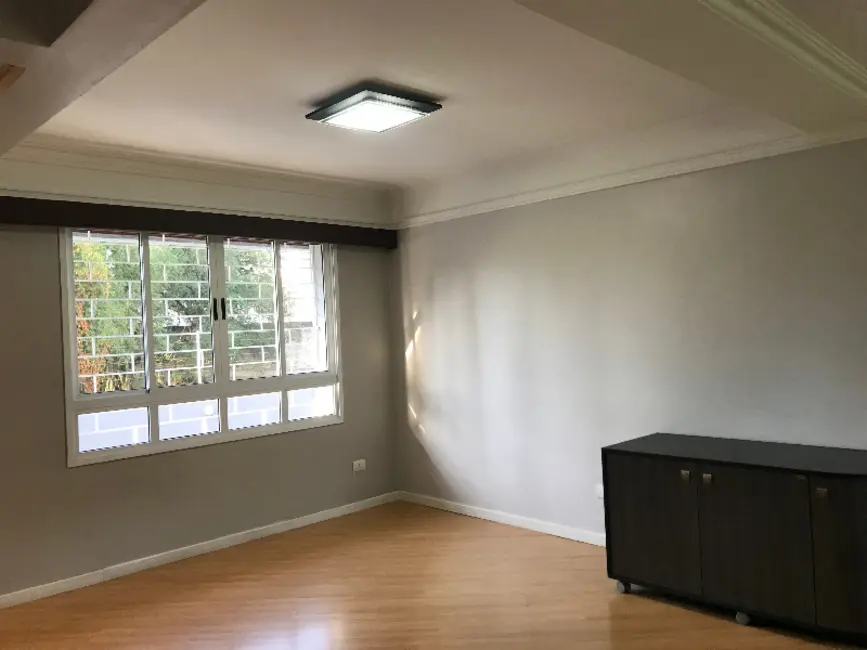 Foto 4 de Sobrado com 3 quartos à venda, 180m2 em Novo Mundo, Curitiba - PR